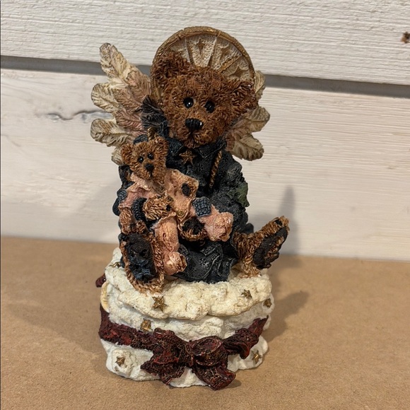 Boyd’s Bear 1995 “The Guardian” Figurine - Picture 1 of 6